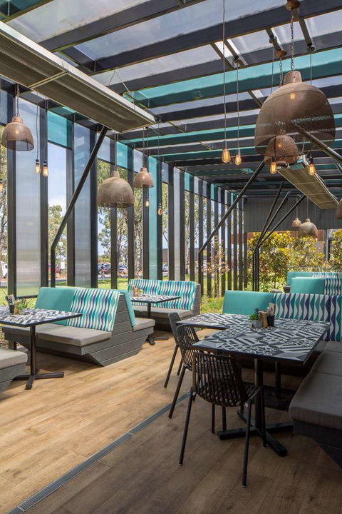 Dingley International Hotel - Tourism Adelaide 15
