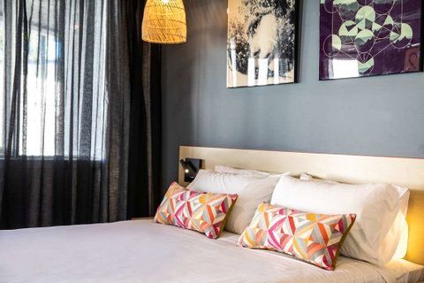 Monash Hotel - Tourism Adelaide 7