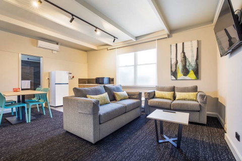 Sandbelt Club Hotel - Tourism Adelaide 3