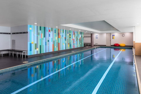 Meriton Suites North Ryde - Tourism Adelaide 7