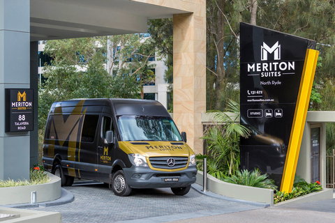 Meriton Suites North Ryde - Tourism Adelaide 8