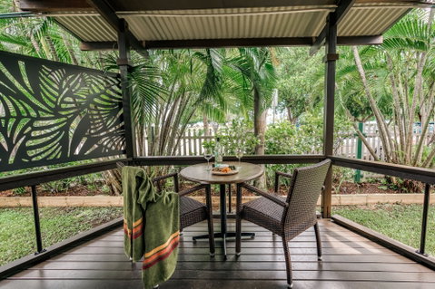 Palms City Resort - Tourism Adelaide 3