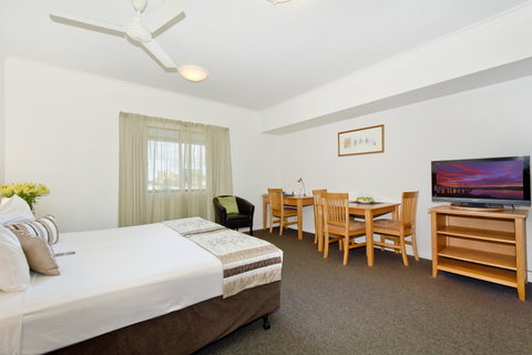 Metro Advance Apartments & Hotel - Tourism Adelaide 12