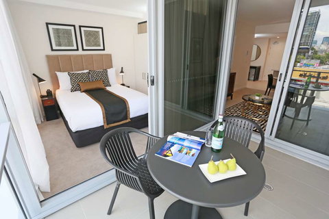 Alex Perry Hotel and Apartments - Tourism Adelaide 2