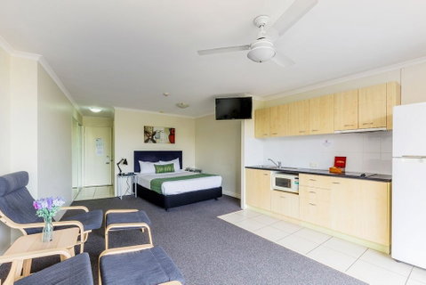 Wellington Apartment Hotel - Tourism Adelaide 1