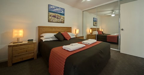Albacore Apartments - Tourism Adelaide 0