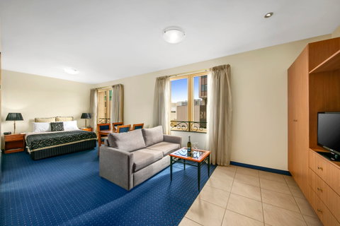 Quest Savoy - Tourism Adelaide 1