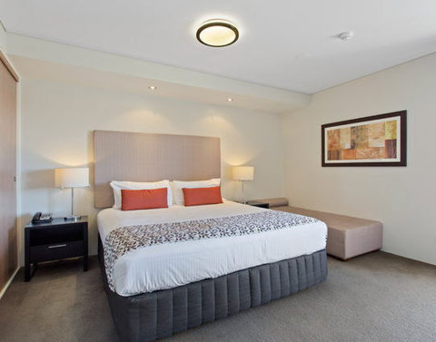 CBD Executive Apartments - Tourism Adelaide 1
