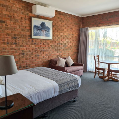 Federation Motor Inn - Tourism Adelaide 1