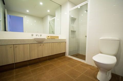 Emu Walk Apartments, Grand Mercure Apts - Tourism Adelaide 1