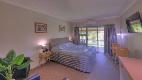 Jacaranda Motor Lodge - Tourism Adelaide 1