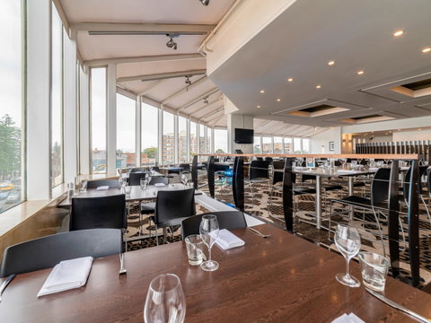 Novotel Brighton Beach - Tourism Adelaide 13