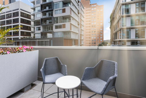 Holiday Inn & Stes Sydney Bondi Junction - Tourism Adelaide 3