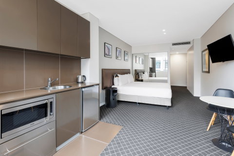 Holiday Inn & Stes Sydney Bondi Junction - Tourism Adelaide 9