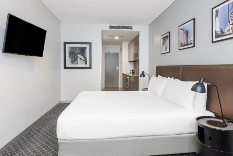 Holiday Inn & Stes Sydney Bondi Junction - Tourism Adelaide 10