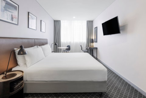 Holiday Inn & Stes Sydney Bondi Junction - Tourism Adelaide 11