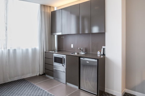 Holiday Inn & Stes Sydney Bondi Junction - Tourism Adelaide 15
