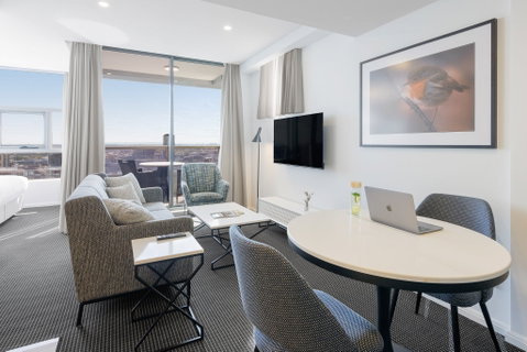 Meriton Suites Zetland - Tourism Adelaide 16