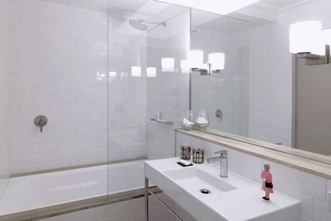 QT Canberra - Tourism Adelaide 17