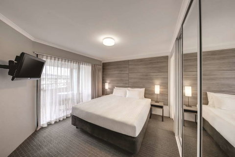 Adina Serviced Apartments James Court - Tourism Adelaide 9