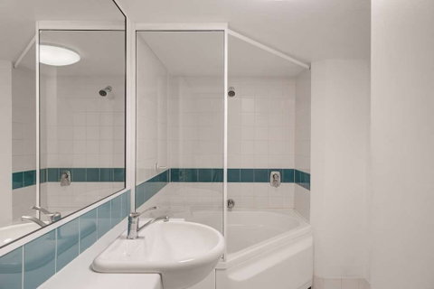 Adina Serviced Apartments James Court - Tourism Adelaide 11