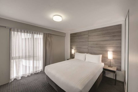 Adina Serviced Apartments James Court - Tourism Adelaide 14