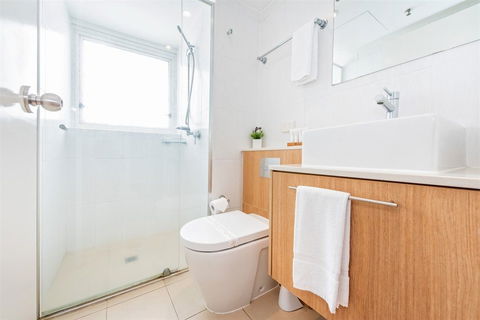 Lanai Riverside Apartments - Tourism Adelaide 16