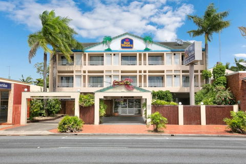 Cairns City Sheridan - Tourism Adelaide 11