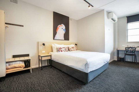 Nightcap at The Charles Hotel - Tourism Adelaide 1