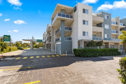 Quality Suites Pioneer Sands - Tourism Adelaide 2