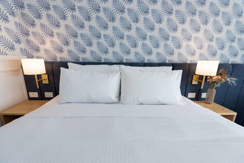 The Beachcomber Hotel & Resort - Tourism Adelaide 2