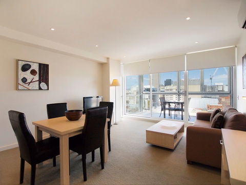 IStay Precinct - Tourism Adelaide 2