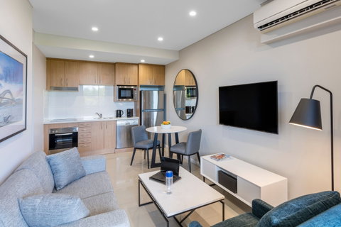 Meriton Suites Waterloo - Tourism Adelaide 1