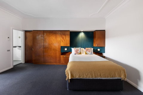 Regents Court - Tourism Adelaide 1