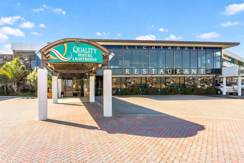 Quality Hotel Lighthouse - Tourism Adelaide 1