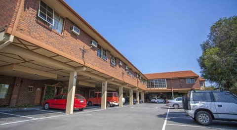 St Georges Motor Inn - Tourism Adelaide 2