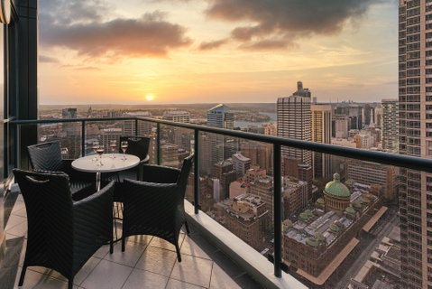 Meriton Suites Pitt Street - Tourism Adelaide 0