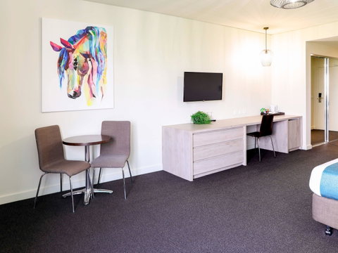 Mantra Melbourne Melton - Tourism Adelaide 1