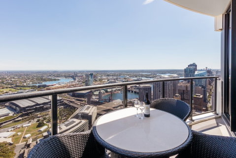 Meriton Suites Kent Street - Tourism Adelaide 2