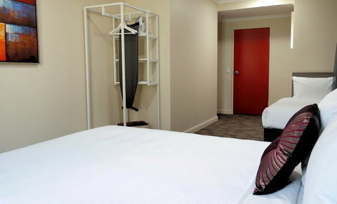 28 Hotel - Tourism Adelaide 0
