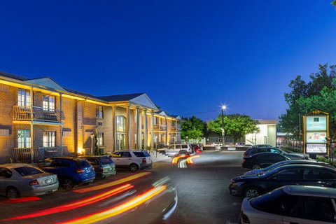 Adelaide Inn - Tourism Adelaide 0