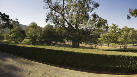 University House - ANU - Tourism Adelaide 21