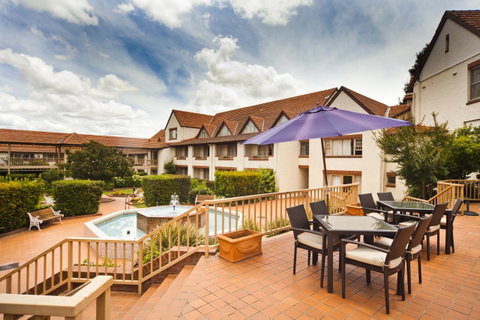 Mercure Canberra - Tourism Adelaide 28