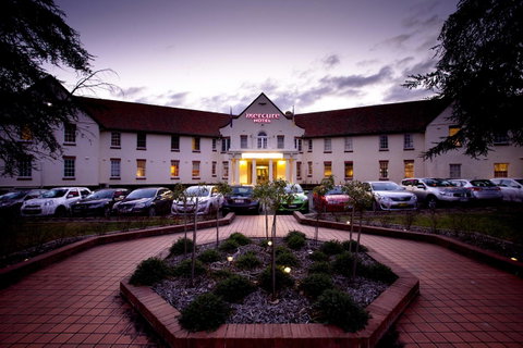 Mercure Canberra - Tourism Adelaide 23