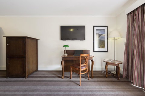 Mercure Canberra - Tourism Adelaide 12
