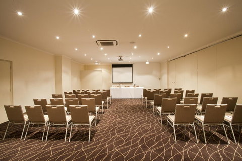 Mercure Canberra - Tourism Adelaide 39