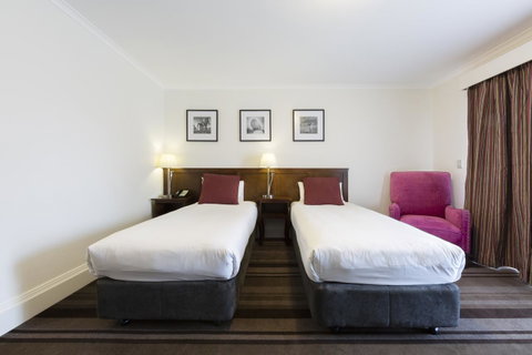Mercure Canberra - Tourism Adelaide 9