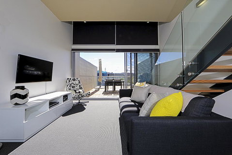 Mode 220 Braddon ACT - Tourism Adelaide 0
