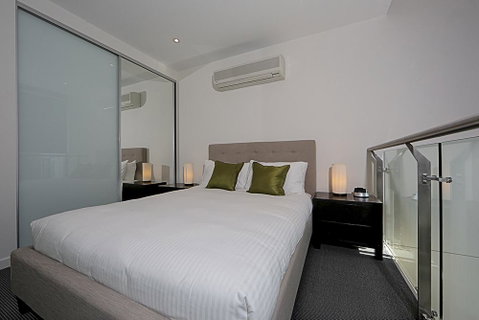 Mode 220 Braddon ACT - Tourism Adelaide 4