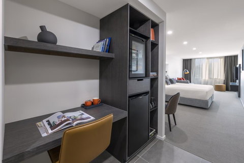 Deco Hotel Canberra - Tourism Adelaide 7